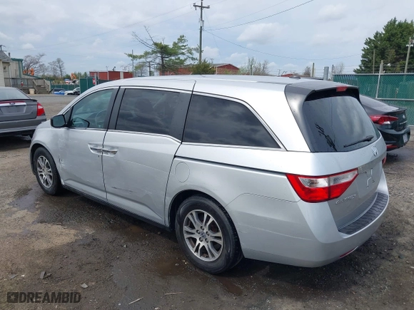 2011 Honda Odyssey EX-L with VIN 5FNRL5H69BB031983, listed as a IAAI auction lot 41947443 with 148,111 mi miles. Bid and sale history available at carsss.com. Image 3.