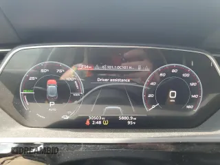 2022 Audi e-tron Chronos with VIN WA1VABGE2NB024953, listed as a Copart auction lot 60561975 with 30,503 mi miles and Salvage title. Bid and sale history available at DreamBid. Image 9.