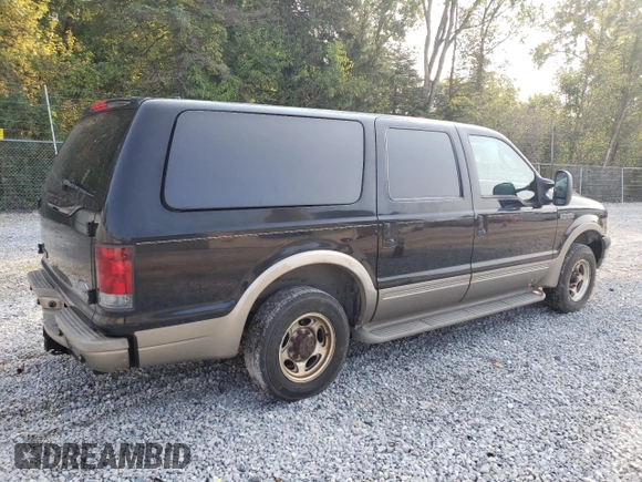 2003 Ford Excursion z VIN 1FMNU44S93EA06749, wystawiony jako Copart lot #69998734 z przebiegiem 209 822 mil mil oraz Czysty tytuł • Clean title. Historia ofert i sprzedaży dostępna na DreamBid. Obrazek 3.