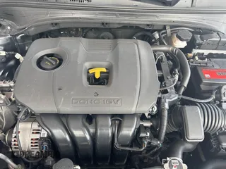 2021 Kia Forte LXS with VIN 3KPF24AD6ME337864, listed as a IAAI auction lot 42472943 with 81,961 mi miles and . Bid and sale history available at DreamBid. Image 10.