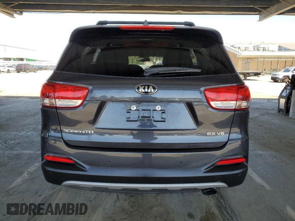 2017 Kia Sorento EX with VIN 5XYPHDA57HG272852, listed as a Copart auction lot 56237665 with 129,303 mi miles and Clean title. Bid and sale history available at DreamBid. Image 6.