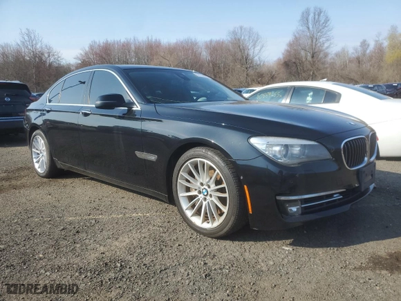 2013 BMW 7 Series 750i xDrive with VIN WBAYB6C52DD224129, listed as a Copart auction lot 52752605 with 122,275 mi miles and Clean Title. Bid and sale history available at carsss.com. Image 4.