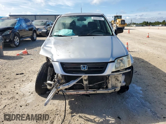 2000 Honda CR-V LX with VIN JHLRD2841YC010239, listed as a Copart auction lot 69995684 with 188,885 mi miles and Salvage Title. Bid and sale history available at carsss.com. Image 5.