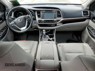 2014 Toyota Highlander Limited with VIN 5TDDCRFH6ES006853, listed as a Copart auction lot 41426685 with 110,001 mi miles and Non repairable. Bid and sale history available at DreamBid. Image 8.