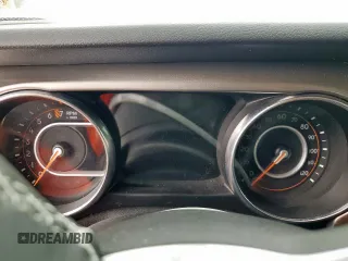 2020 Jeep Gladiator Overland с VIN 1C6HJTFG8LL180005, выставлен на аукционе Copart как лот 53388625 с пробегом Не указан миль и Списание • Salvage title. История ставок и продаж доступна на DreamBid. Изображение 9.