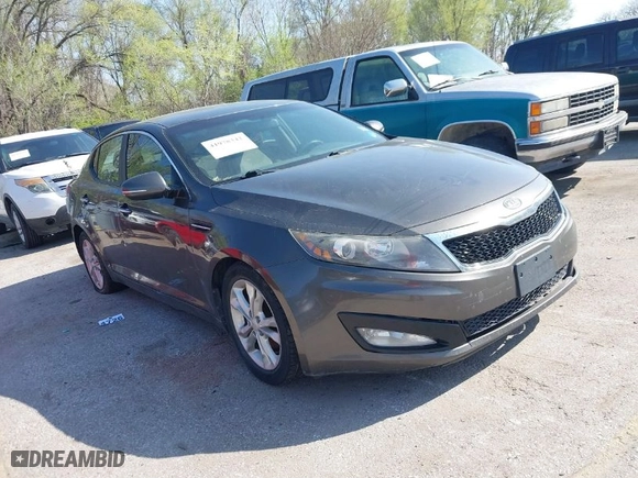 2012 Kia Optima LX with VIN 5XXGM4A7XCG020314, listed as a IAAI auction lot 41978342 with 266,207 mi miles. Bid and sale history available at carsss.com. Image 1.
