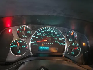 2017 GMC Savana Cargo z VIN 1GTW7AFF0H1296957, wystawiony jako Copart lot #58577405 z przebiegiem 186 773 mil mil oraz Tytuł czysty. Historia ofert i sprzedaży dostępna na DreamBid. Obrazek 9.