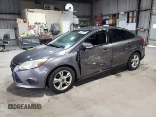 2013 Ford Focus SE z VIN 1FADP3F23DL267439, wystawiony jako Copart lot #53536545 z przebiegiem 166 454 mil mil oraz Szkody całkowita. Historia ofert i sprzedaży dostępna na DreamBid. Obrazek 1.