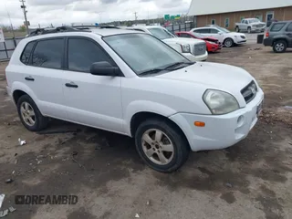 2008 Hyundai Tucson GLS with VIN KM8JM12B48U892461, listed as a IAAI auction lot 41915981 with 162,769 mi miles. Bid and sale history available at carsss.com. Image 1.