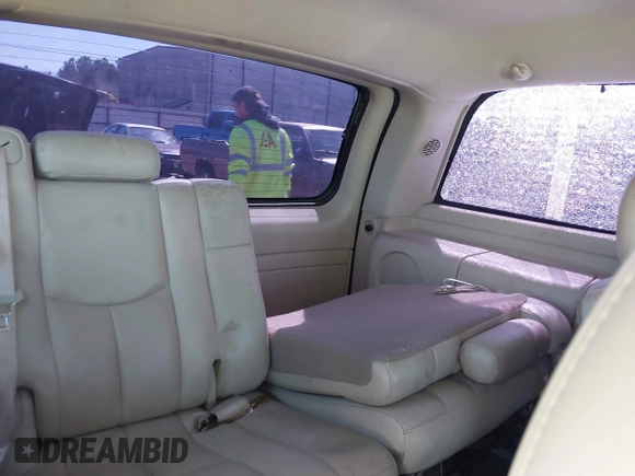 2006 Cadillac Escalade z VIN 1GYEK63NX6R109252, wystawiony jako IAAI lot #41755712 z przebiegiem 188 864 mil mil oraz . Historia ofert i sprzedaży dostępna na DreamBid. Obrazek 12.