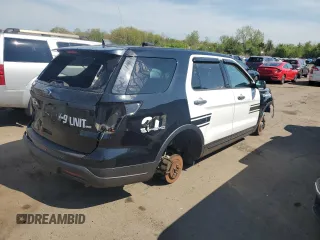 2018 Ford Police Interceptor Utility z VIN 1FM5K8AR6JGC76831, wystawiony jako Copart lot #55299875 z przebiegiem 83 571 mil mil oraz Szkoda całkowita • Salvage title. Historia ofert i sprzedaży dostępna na DreamBid. Obrazek 3.