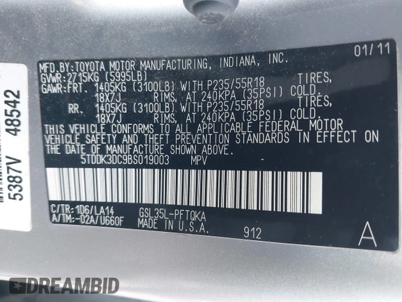 2011 Toyota Sienna XLE with VIN 5TDDK3DC9BS019003, listed as a IAAI auction lot 41359834 with 1 mi miles. Bid and sale history available at carsss.com. Image 9.