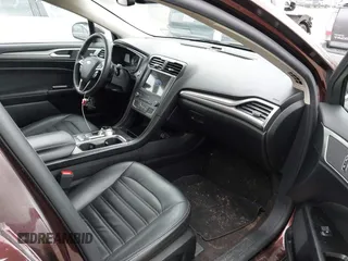2019 Ford Fusion SE with VIN 3FA6P0HD0KR136232, listed as a IAAI auction lot 42015102 with 66,472 mi miles. Bid and sale history available at carsss.com. Image 5.