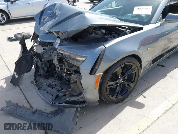 2021 Chevrolet Camaro 1LT z VIN 1G1FB1RX9M0125698, wystawiony jako IAAI lot #41824653 z przebiegiem 69 365 mil mil oraz . Historia ofert i sprzedaży dostępna na DreamBid. Obrazek 6.