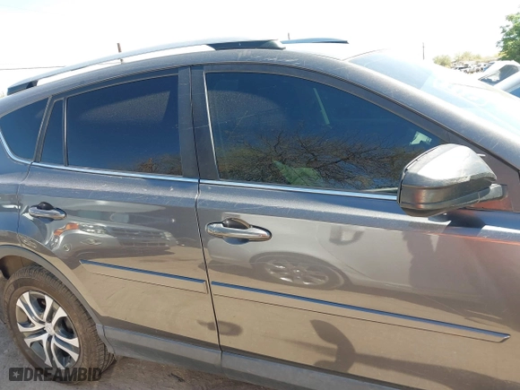 2018 Toyota RAV4 LE with VIN JTMZFREV2JJ190085, listed as a IAAI auction lot 41895635 with 54,577 mi miles. Bid and sale history available at carsss.com. Image 13.