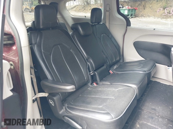 2018 Chrysler Pacifica Limited with VIN 2C4RC1GG3JR226337, listed as a IAAI auction lot 42519396 with 102,229 mi miles and . Bid and sale history available at DreamBid. Image 8.