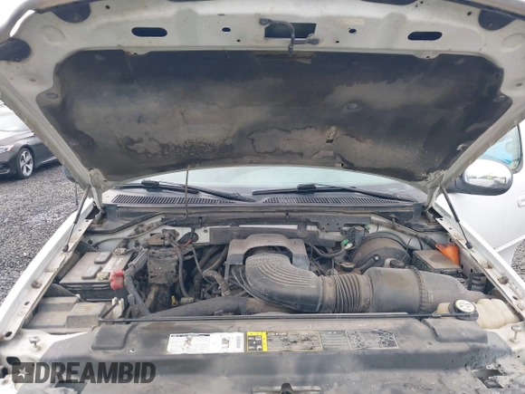 2002 Ford F-150 XL с VIN 1FTRX17W62NB90220, выставлен на аукционе IAAI как лот 42014299 с пробегом 219 264 миль миль и . История ставок и продаж доступна на DreamBid. Изображение 10.