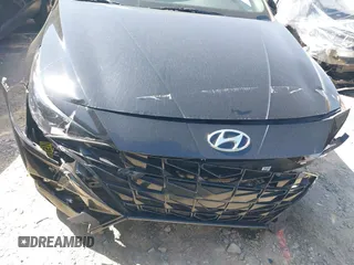 2023 Hyundai Elantra N Line z VIN KMHLR4AF9PU517535, wystawiony jako IAAI lot #41983629 z przebiegiem 20 988 mil mil oraz . Historia ofert i sprzedaży dostępna na DreamBid. Obrazek 6.