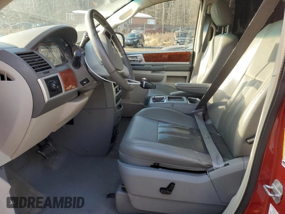 2009 Chrysler Town & Country Touring with VIN 2A8HR54149R568014, listed as a Copart auction lot 43071345 with 143,541 mi miles and Salvage Title. Bid and sale history available at DreamBid. Image 7.