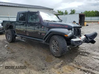 2024 Jeep Gladiator Mojave X with VIN 1C6JJTEG3RL116367, listed as a Copart auction lot 56517935 with 8,926 mi miles and Salvage title. Bid and sale history available at DreamBid. Image 4.
