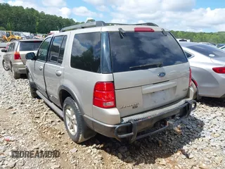 2005 Ford Explorer XLT with VIN 1FMDU73E05UA46123, listed as a IAAI auction lot 42511282 with 140,681 mi miles and . Bid and sale history available at DreamBid. Image 3.