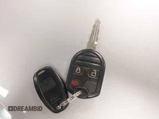 2013 Ford Edge SE с VIN 2FMDK4GC5DBC44133, выставлен на аукционе IAAI как лот 42426823 с пробегом 130 322 миль миль и . История ставок и продаж доступна на DreamBid. Изображение 11.