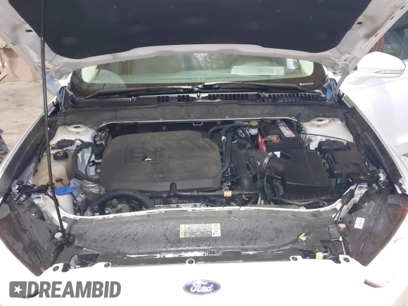 2015 Ford Fusion SE with VIN 1FA6P0HDXF5103537, listed as a IAAI auction lot 41241939 with 147,059 mi miles. Bid and sale history available at carsss.com. Image 10.