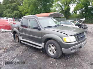 2003 Ford Explorer Sport Trac XLS z VIN 1FMZU67E03UB99141, wystawiony jako IAAI lot #42323864 z przebiegiem 220 625 mil mil oraz . Historia ofert i sprzedaży dostępna na DreamBid. Obrazek 1.
