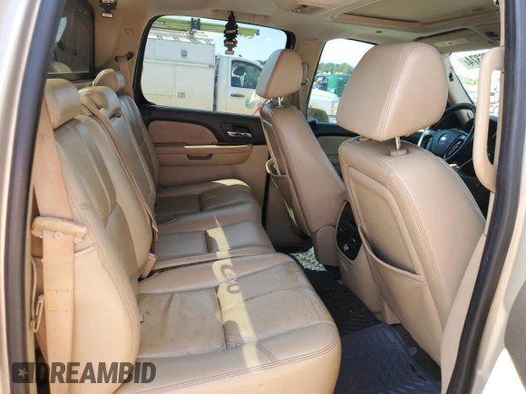 2007 Chevrolet Avalanche LT w/2LT with VIN 3GNEC12J87G175778, listed as a Copart auction lot 72176374 with 218,302 mi miles and Salvage Title. Bid and sale history available at carsss.com. Image 10.