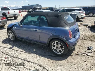 2007 MINI Convertible S z VIN WMWRH33577TL94482, wystawiony jako Copart lot #55502015 z przebiegiem 118 957 mil mil oraz Szkoda całkowita • Salvage title. Historia ofert i sprzedaży dostępna na DreamBid. Obrazek 2.