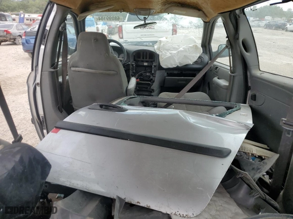 2005 Dodge Caravan SE with VIN 1D4GP25R65B127749, listed as a Copart auction lot 68099104 with 0 mi miles and Salvage Title. Bid and sale history available at carsss.com. Image 11.