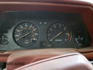 1981 Datsun 280ZX z VIN JN1HZ04S1BX414616, wystawiony jako Copart lot #82249204 z przebiegiem 114 028 mil mil oraz Tytuł czysty. Historia ofert i sprzedaży dostępna na DreamBid. Obrazek 9.