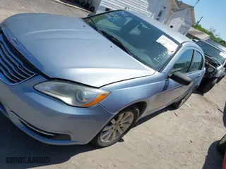 2013 Chrysler 200 Touring with VIN 1C3CCBBB6DN696200, listed as a IAAI auction lot 41994028 with 177,610 mi miles. Bid and sale history available at carsss.com. Image 2.