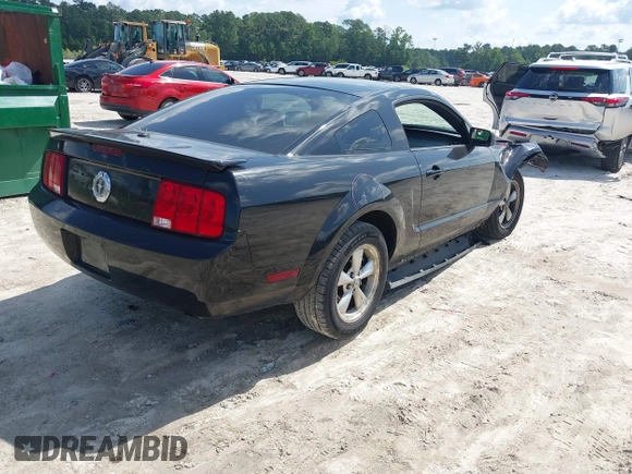 2009 Ford Mustang with VIN 1ZVHT80NX95137108, listed as a IAAI auction lot 42530615 with 134,881 mi miles and . Bid and sale history available at DreamBid. Image 4.