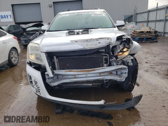 2010 GMC Terrain SLE-2 with VIN 2CTALDEW7A6399065, listed as a Copart auction lot 43065695 with 161,625 mi miles and Salvage Title. Bid and sale history available at carsss.com. Image 5.