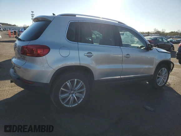 2013 Volkswagen Tiguan SE с VIN WVGBV7AX6DW515162, выставлен на аукционе Copart как лот 86622714 с пробегом 124 868 миль миль и На запчасти • Non repairable. История ставок и продаж доступна на DreamBid. Изображение 3.
