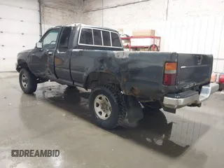 1991 Toyota Pickup с VIN JT4RN13P0M6028973, выставлен на аукционе IAAI как лот 41851906 с пробегом 197 566 миль миль и . История ставок и продаж доступна на DreamBid. Изображение 3.