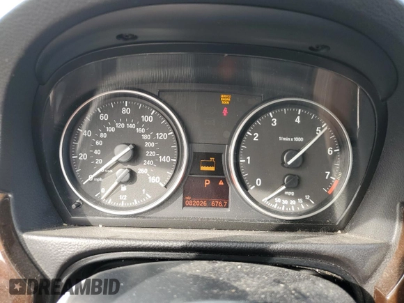 2011 BMW 3 Series 328i с VIN WBAPH5C53BA445287, выставлен на аукционе Copart как лот 57314625 с пробегом 82 026 миль миль и Списание • Salvage title. История ставок и продаж доступна на DreamBid. Изображение 9.