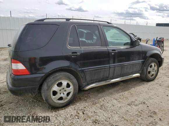 2003 Mercedes-Benz M 350 с VIN 4JGAB57E83A448963, выставлен на аукционе Copart как лот 50143534 с пробегом 214 818 миль миль и Списание • Salvage title. История ставок и продаж доступна на DreamBid. Изображение 3.