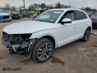 2021 Audi Q5 Premium with VIN WA1AAAFY0M2002856, listed as a Copart auction lot 45542955 with 40,558 mi miles and Salvage Title. Bid and sale history available at carsss.com. Image 1.