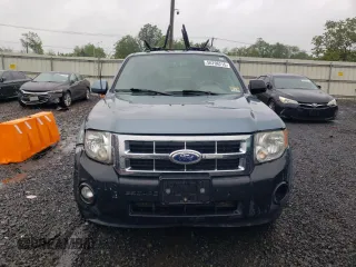 2011 Ford Escape Limited z VIN 1FMCU9EG9BKB08776, wystawiony jako Copart lot #56706215 z przebiegiem 162 858 mil mil oraz Czysty tytuł • Clean title. Historia ofert i sprzedaży dostępna na DreamBid. Obrazek 5.