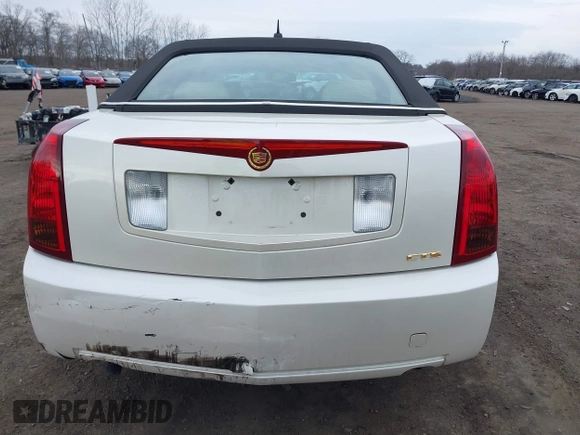 2007 Cadillac CTS z VIN 1G6DP577070131729, wystawiony jako IAAI lot #41717213 z przebiegiem 35 930 mil mil oraz . Historia ofert i sprzedaży dostępna na DreamBid. Obrazek 16.
