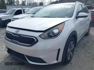 2017 Kia Niro FE with VIN KNDCB3LC1H5089168, listed as a IAAI auction lot 41574413 with 102,844 mi miles. Bid and sale history available at carsss.com. Image 6.