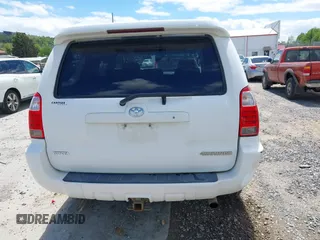 2006 Toyota 4Runner SR5 with VIN JTEZU14R560076280, listed as a IAAI auction lot 42191454 with 217,208 mi miles and . Bid and sale history available at DreamBid. Image 16.