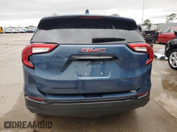 2024 GMC Terrain SLE z VIN 3GKALMEG5RL299448, wystawiony jako Copart lot #51279035 z przebiegiem 8 606 mil mil oraz Szkoda całkowita • Salvage title. Historia ofert i sprzedaży dostępna na DreamBid. Obrazek 6.