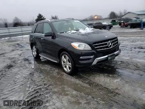 2015 Mercedes-Benz M 350 z VIN 4JGDA5HB9FA571227, wystawiony jako Copart lot #71989152 z przebiegiem 99 619 mil mil oraz . Historia ofert i sprzedaży dostępna na DreamBid. Obrazek 12.