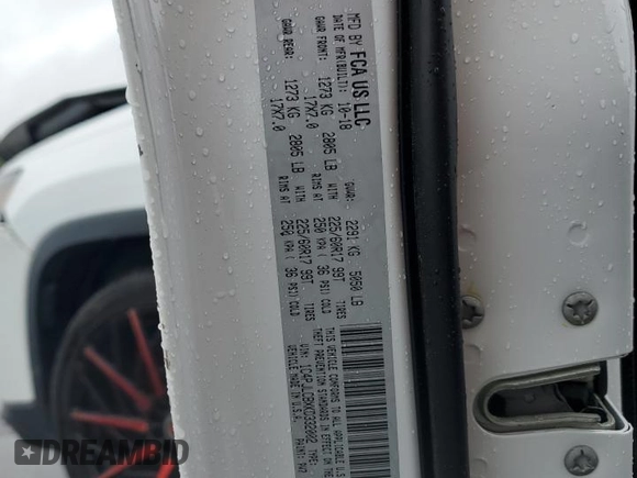 2019 Jeep Cherokee Latitude z VIN 1C4PJLCBXKD332002, wystawiony jako Copart lot #56652185 z przebiegiem 113 690 mil mil oraz Szkoda całkowita • Salvage title. Historia ofert i sprzedaży dostępna na DreamBid. Obrazek 13.