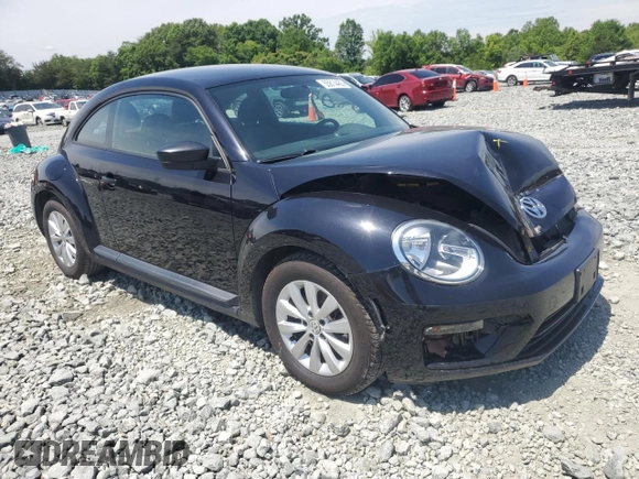 2018 Volkswagen Beetle S z VIN 3VWFD7AT6JM717370, wystawiony jako Copart lot #55814455 z przebiegiem 87 902 mil mil oraz Szkoda całkowita • Salvage title. Historia ofert i sprzedaży dostępna na DreamBid. Obrazek 4.
