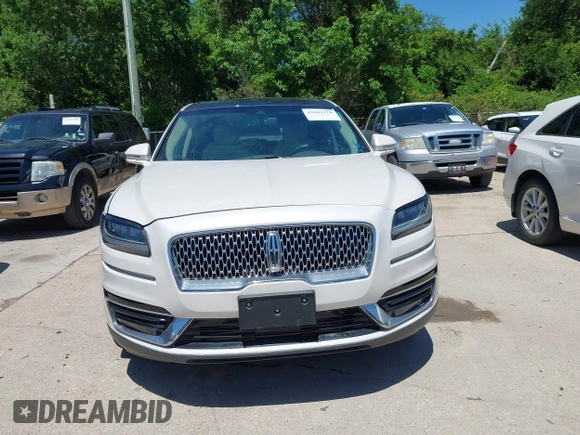 2019 Lincoln Nautilus Reserve z VIN 2LMPJ6L96KBL12639, wystawiony jako IAAI lot #42081118 z przebiegiem 23 741 mil mil oraz . Historia ofert i sprzedaży dostępna na DreamBid. Obrazek 12.