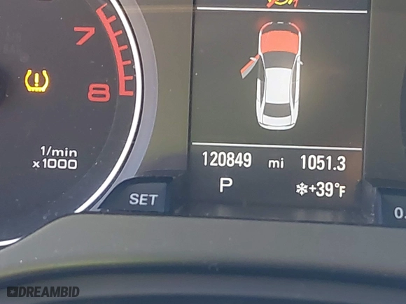 2011 Audi A4 2.0T Premium Plus with VIN WAUFFAFL2BN052605, listed as a IAAI auction lot 40973844 with 120,849 mi miles. Bid and sale history available at carsss.com. Image 16.